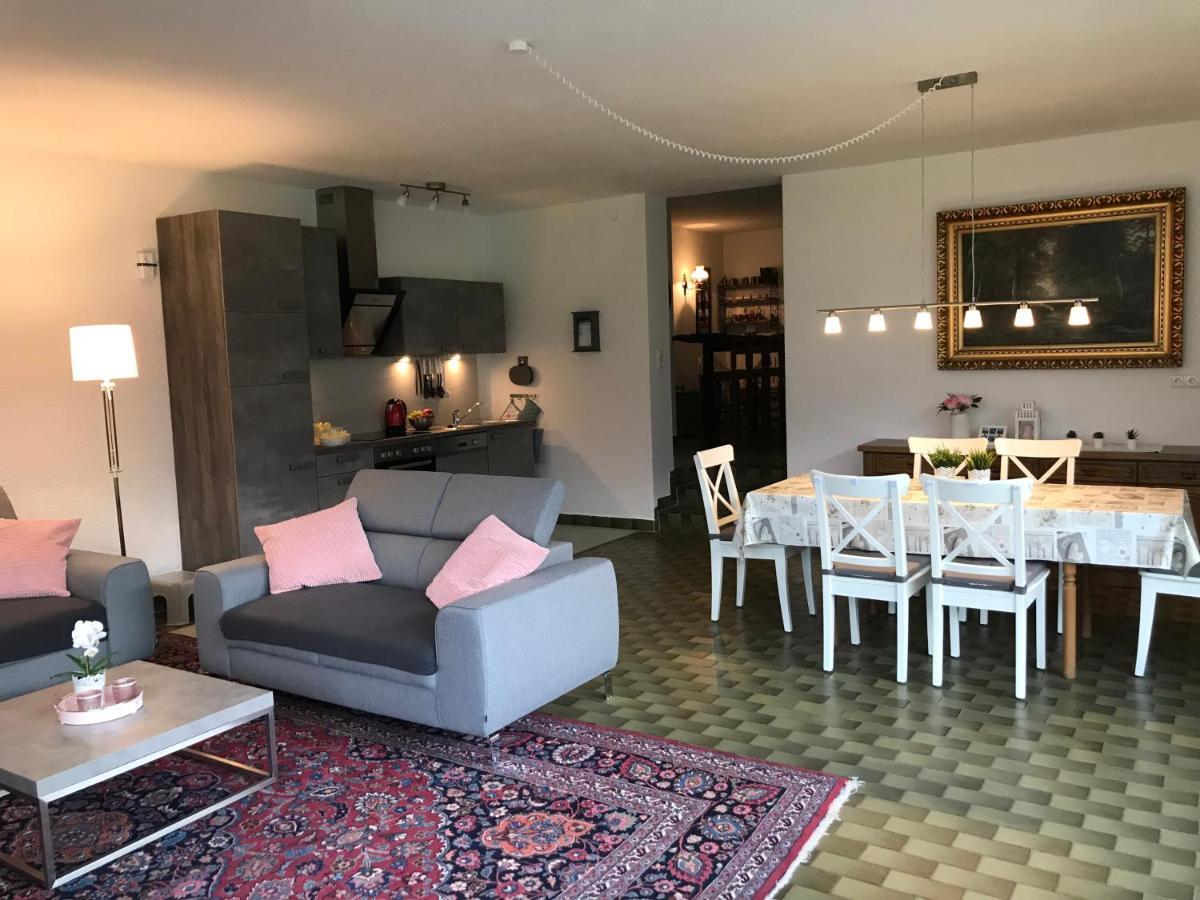Haus Taelerblick Apartment ทรินส์ ภายนอก รูปภาพ